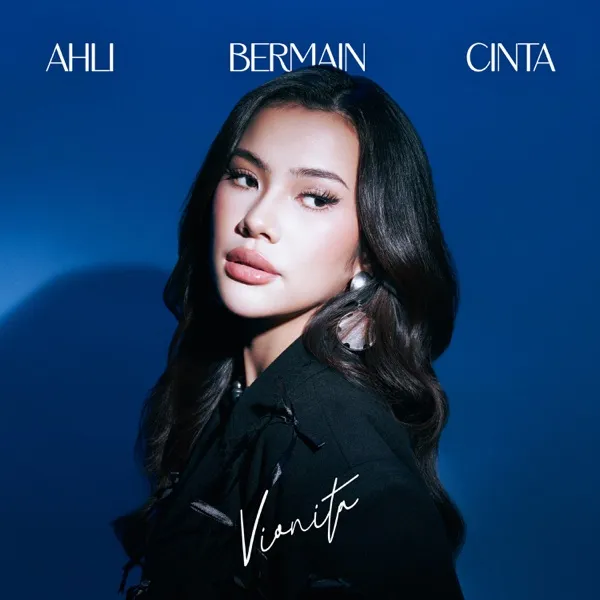Cover lagu Ahli Bermain Cinta - Vionita