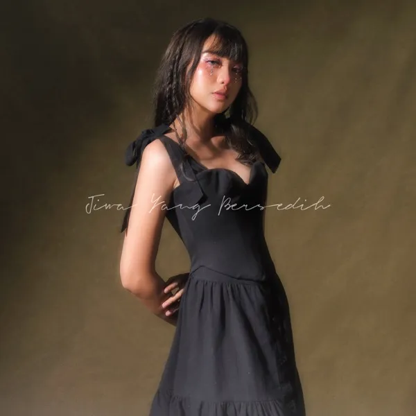 Cover lagu Jiwa Yang Bersedih - Ghea Indrawari